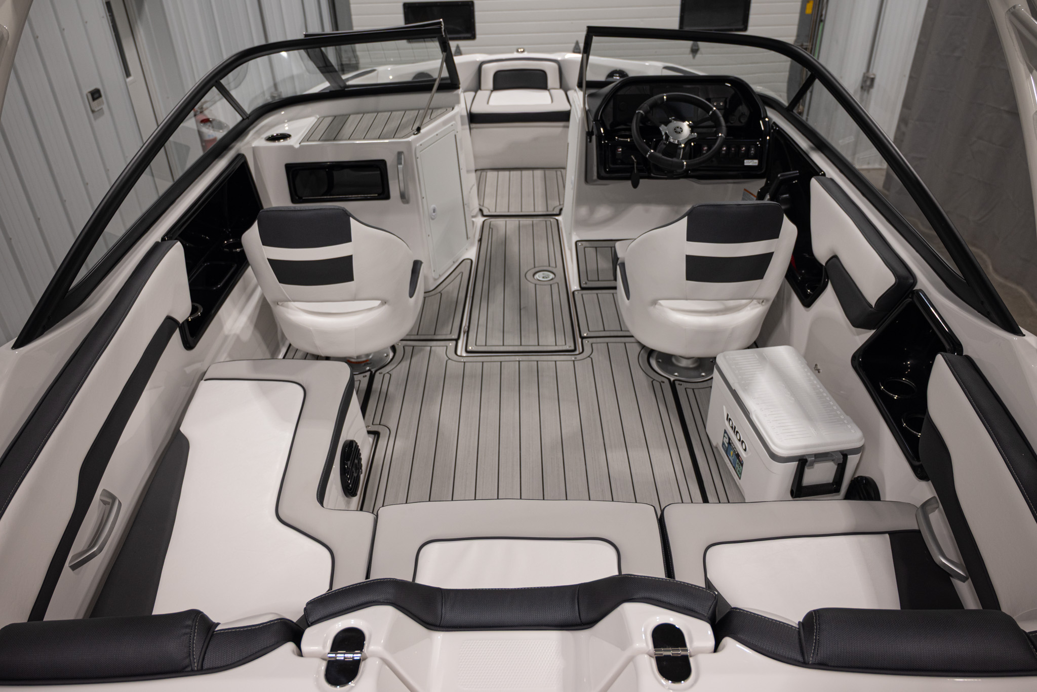 2026 Yamaha Boats 195S BOAT