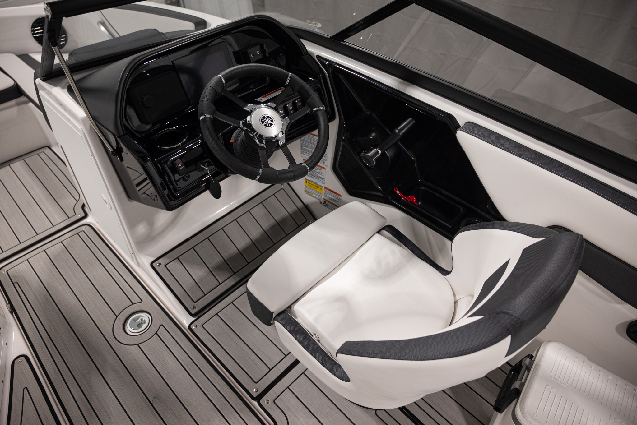 2026 Yamaha Boats 195S BOAT
