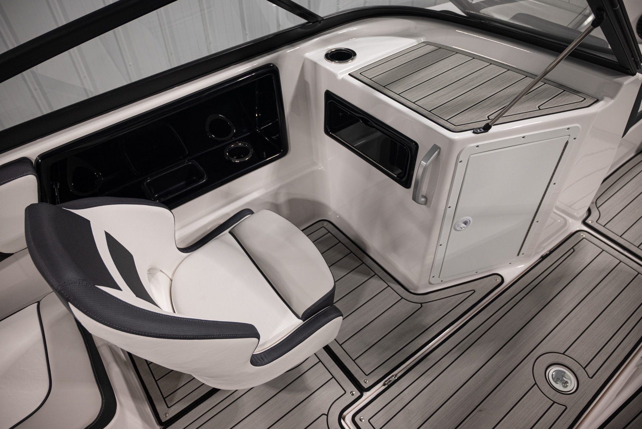 2026 Yamaha Boats 195S BOAT