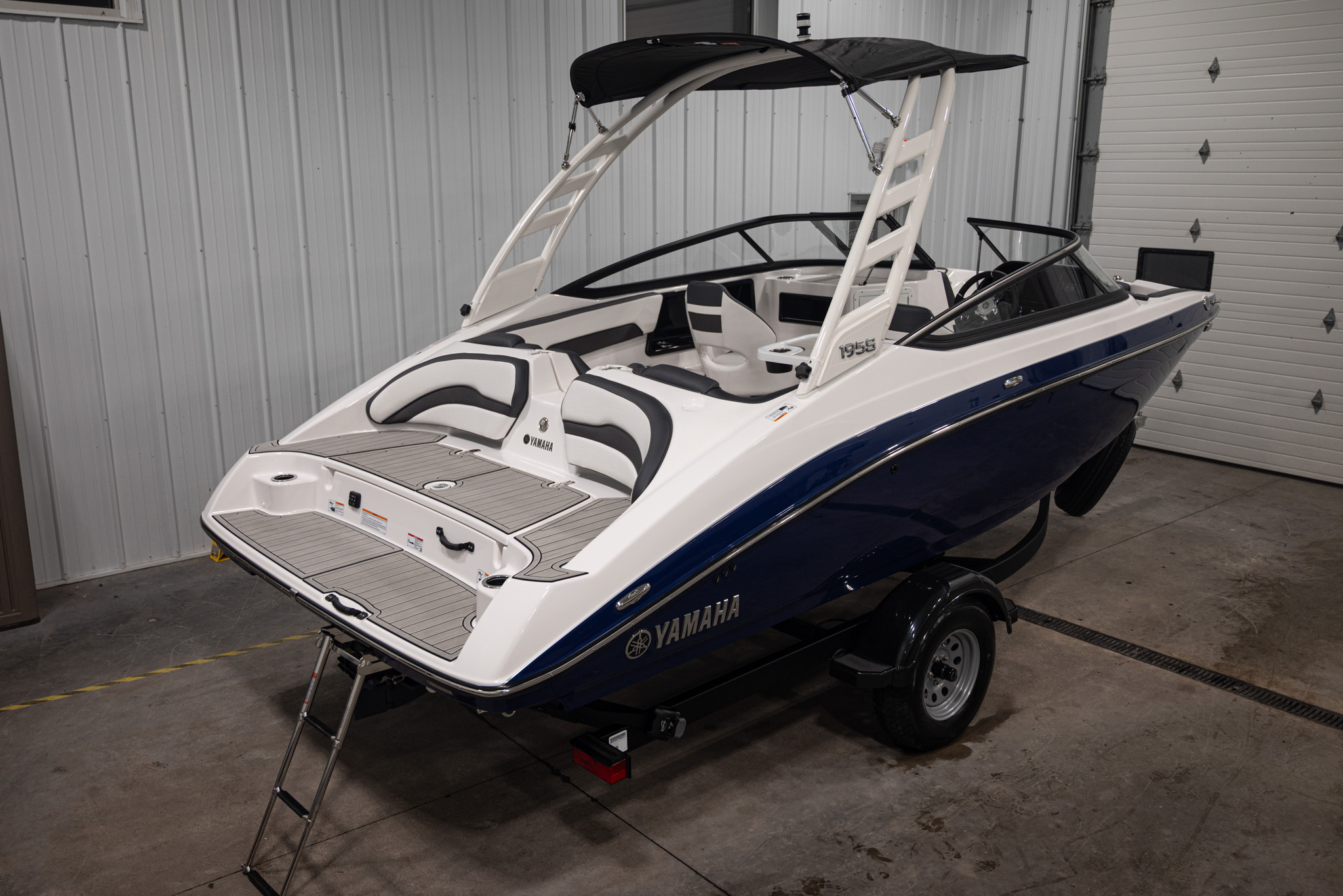 2026 Yamaha Boats 195S BOAT