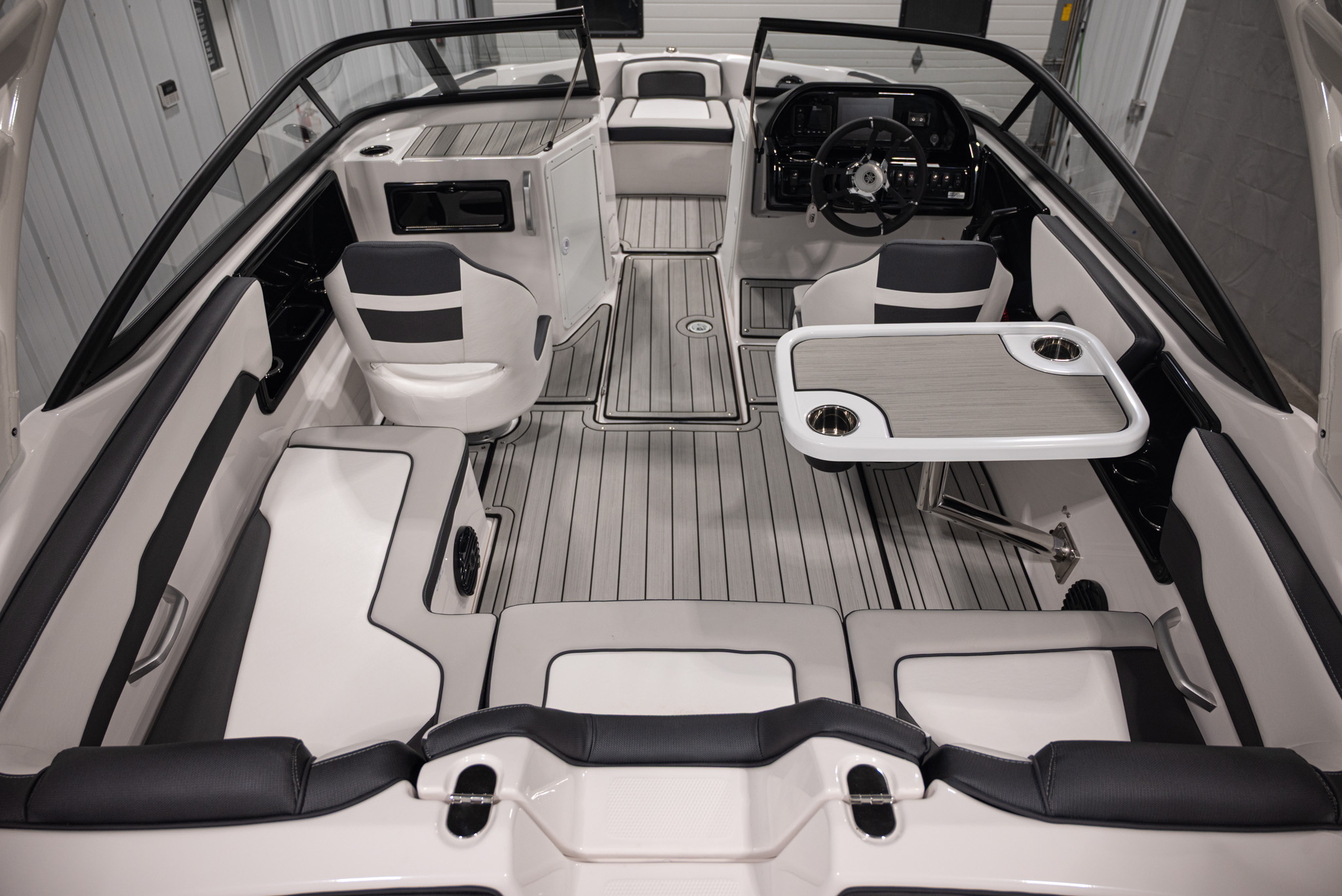 2026 Yamaha Boats 195S BOAT