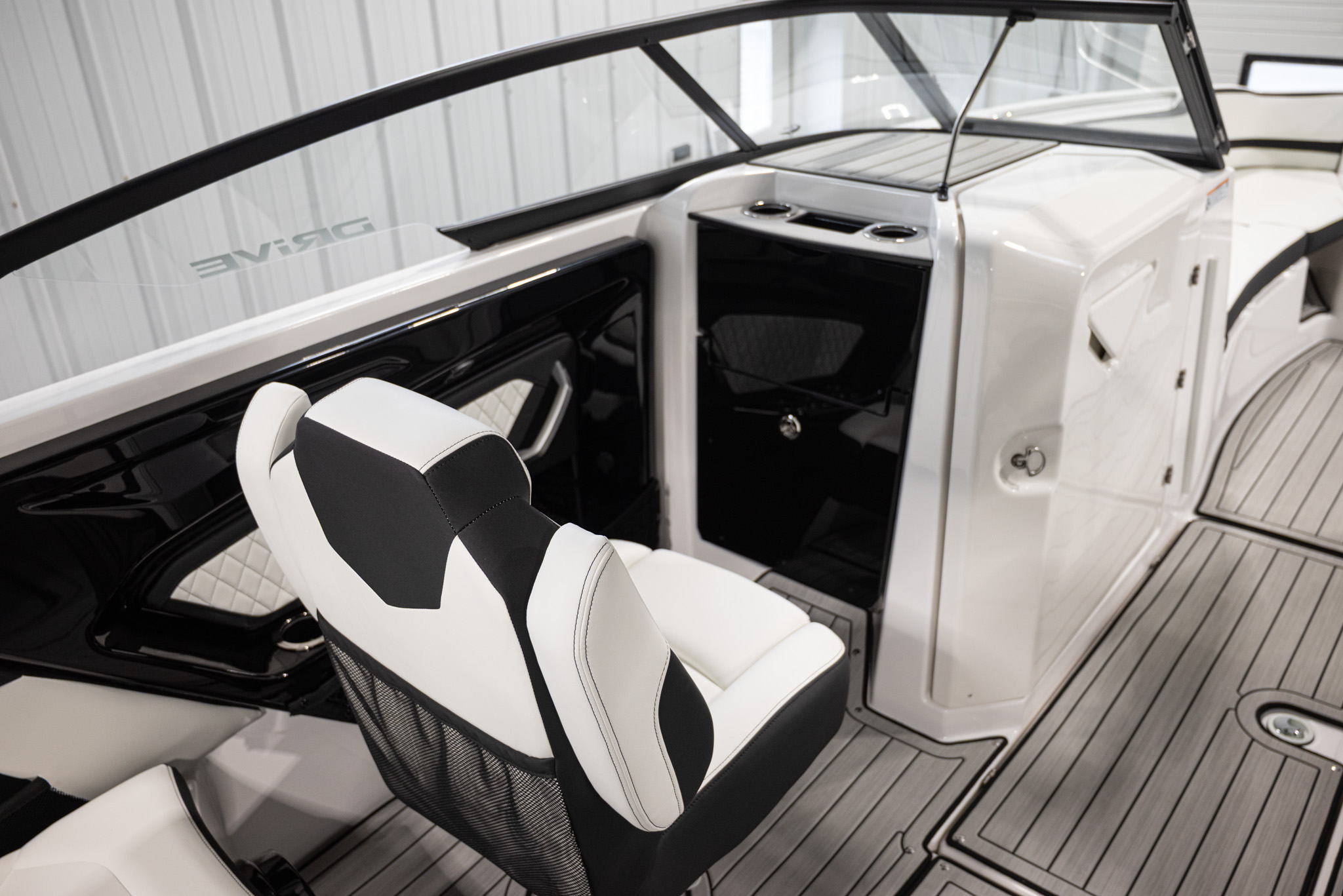 2027 Yamaha Boats 252SD BOAT